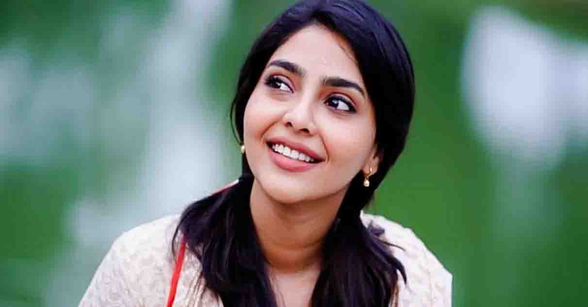 aishwarya lekshmi - updatenews360