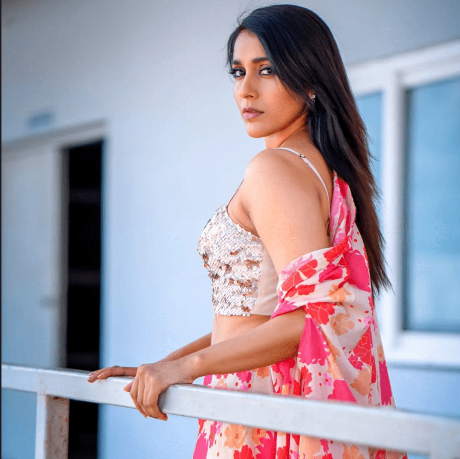 rashmi gautam - updatenews360