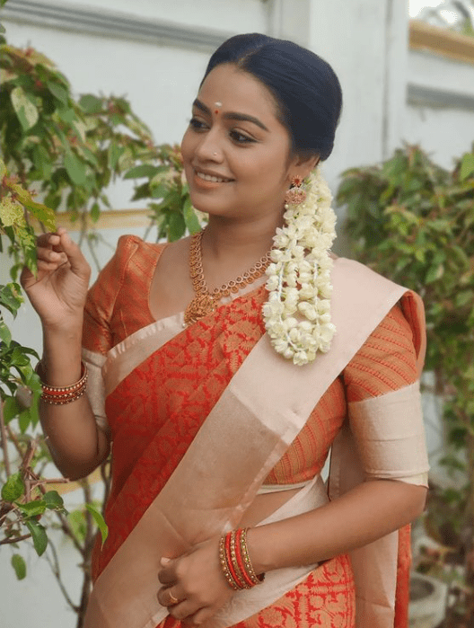 gayathri yuvraj - updatenews360