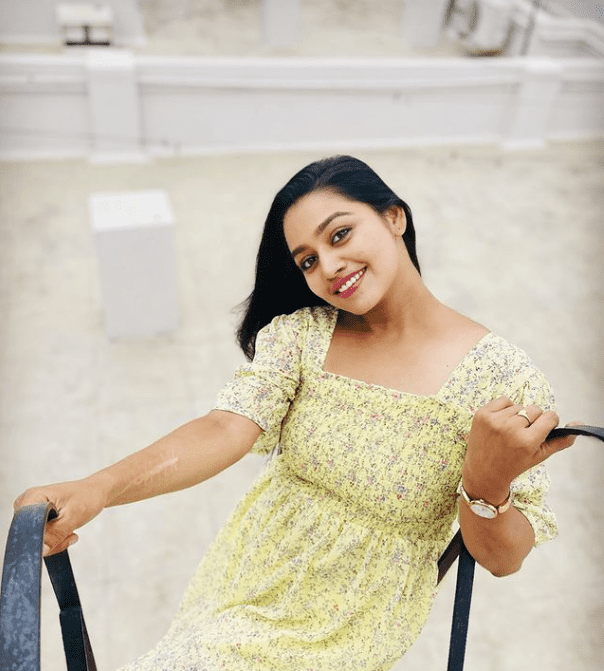 gayathri yuvraj - updatenews360