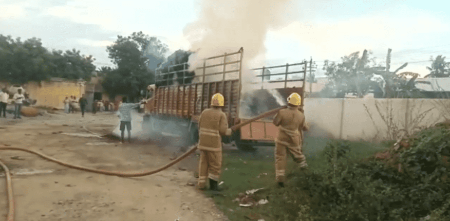 lorry fire - updatenews360