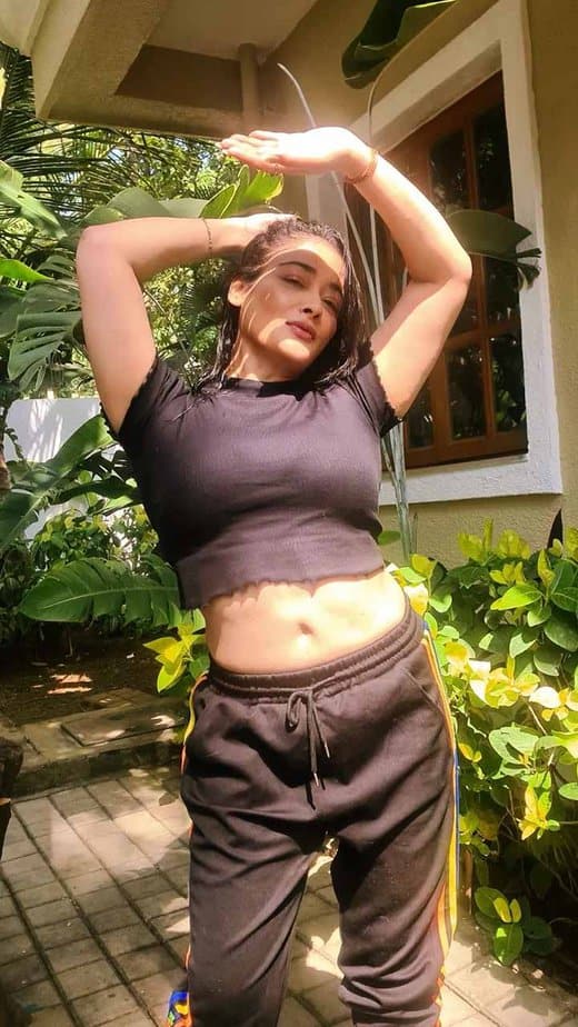 keira rathore Hot Photoshoot