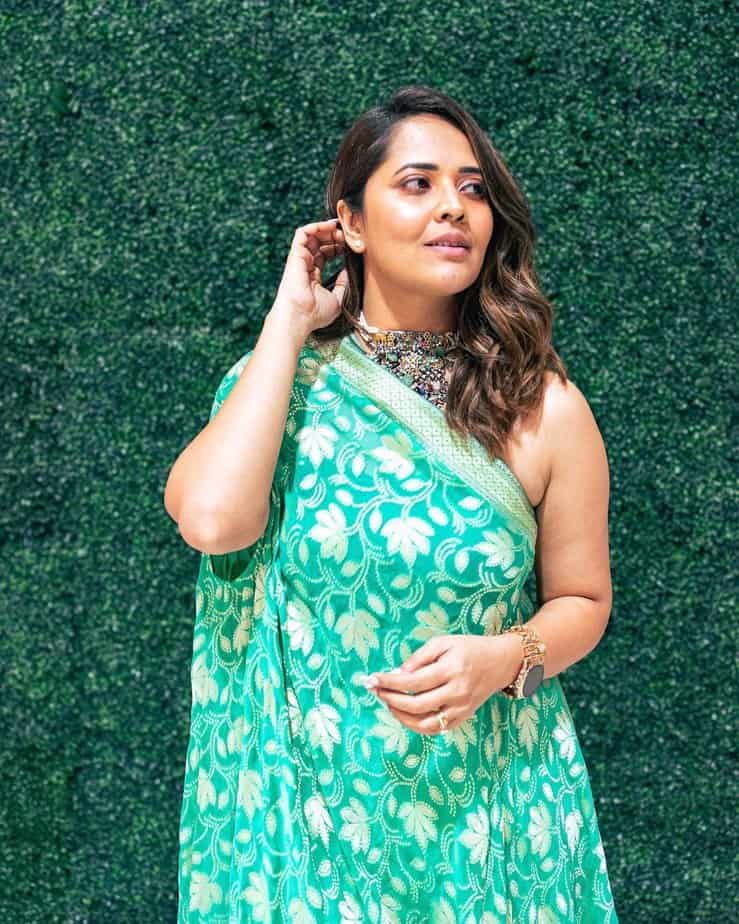 anasuya bharadwaj-updatenews360