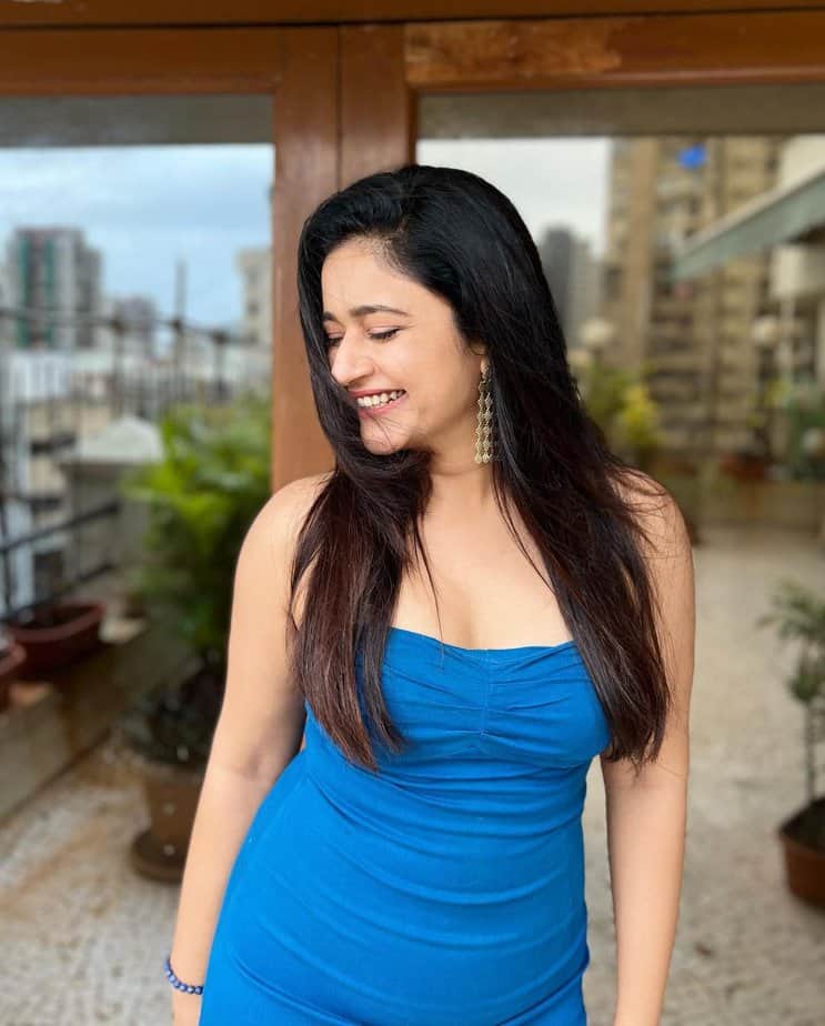 poonam bajwa- updatenews360