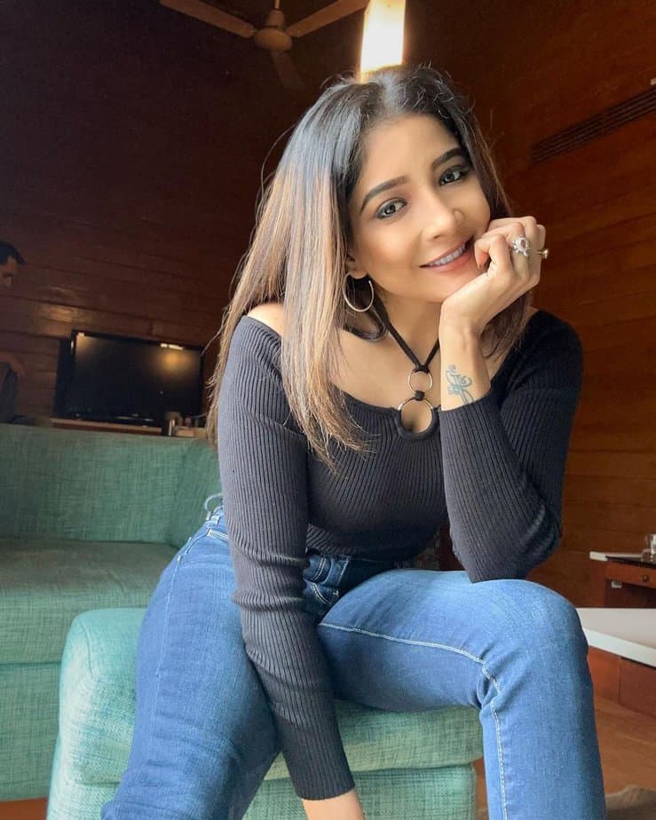 sakshi agarwal - updatenews360.jpg 33