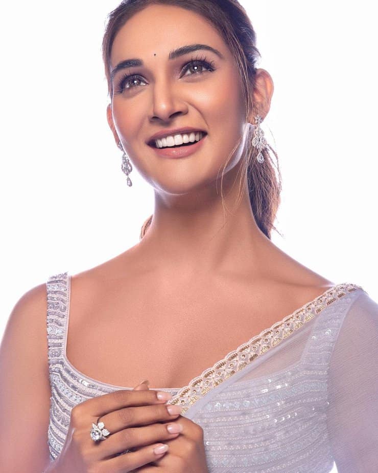 mukti mohan - updatenews360