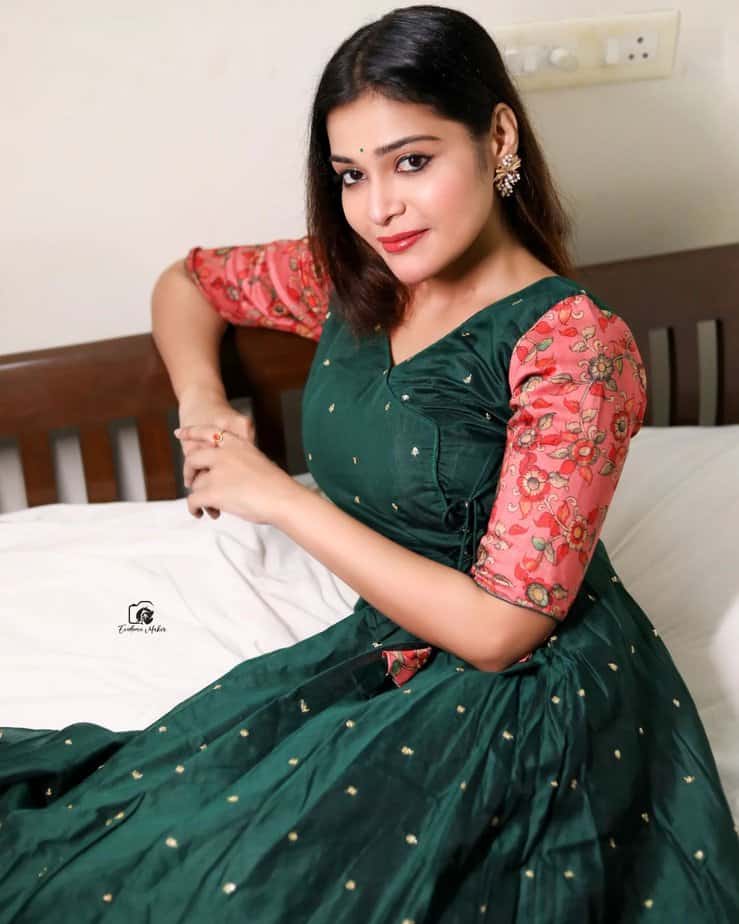 dharsha gupta - updatenews360.jpg 4