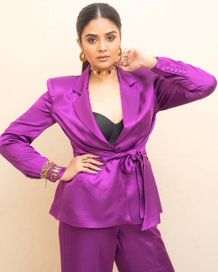 sreemukhi - updatenews360