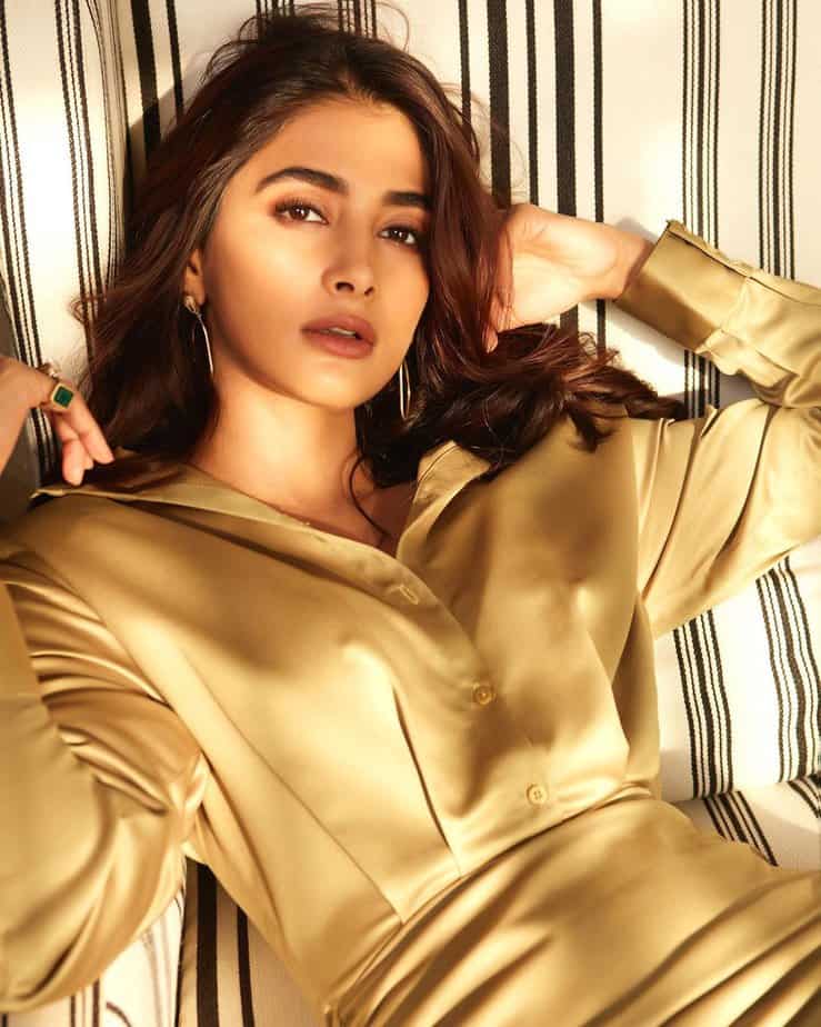 pooja hegde - updatenews360.jpg 1