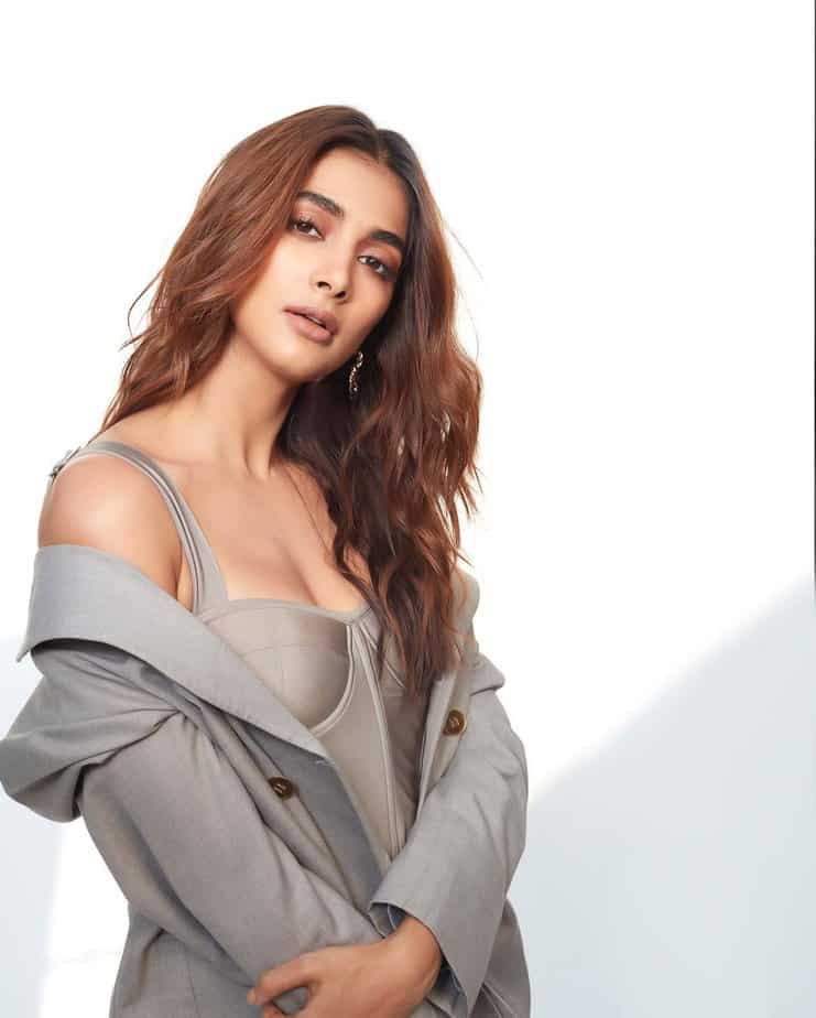 pooja hegde - updatenews360.jpg 1