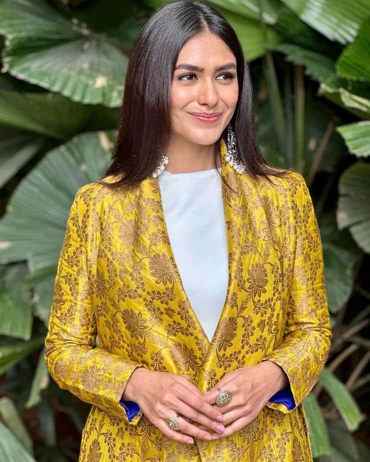 mrunal thakur - updatenews360