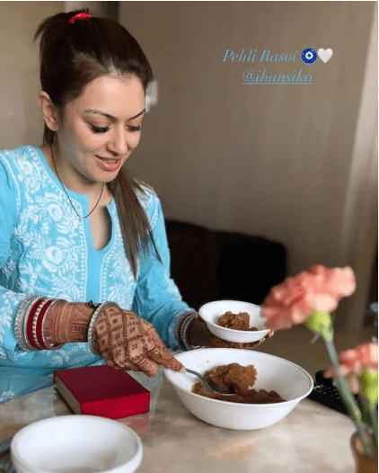 hansika - updatenews360.jpg 9