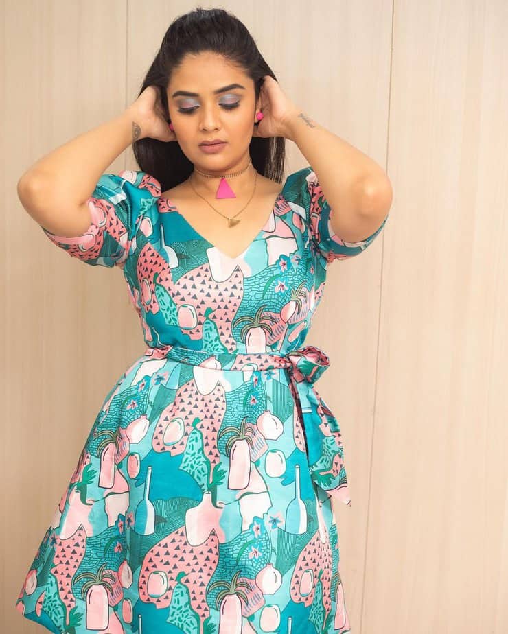 sreemukhi - updatenews360