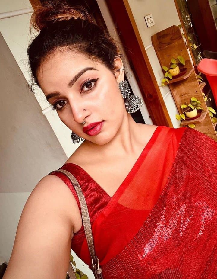 malavika menon - updatenews360