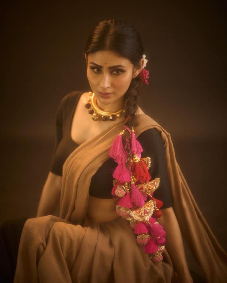 mouni roy - updatenews360