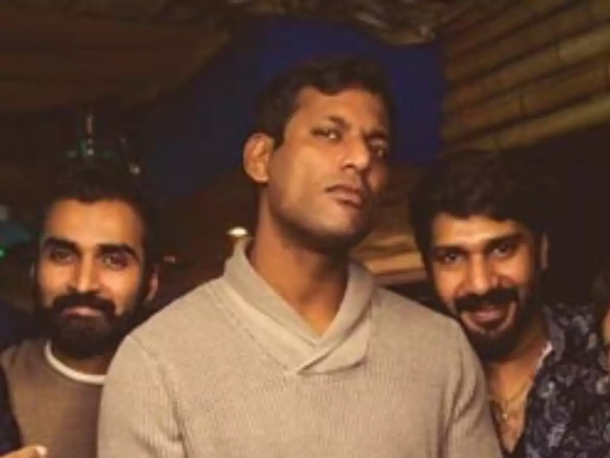 vishal - updatenews360 g