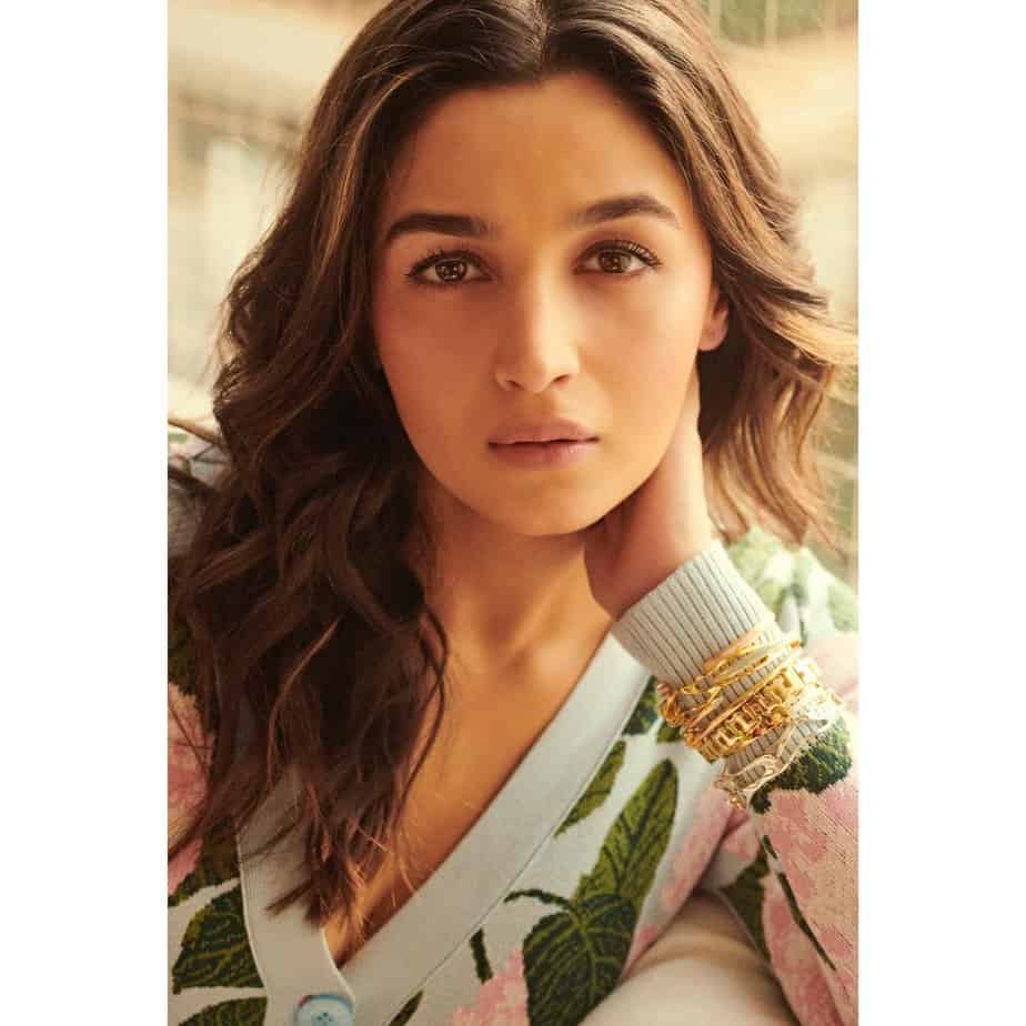 Alia Bhatt - updatenews360