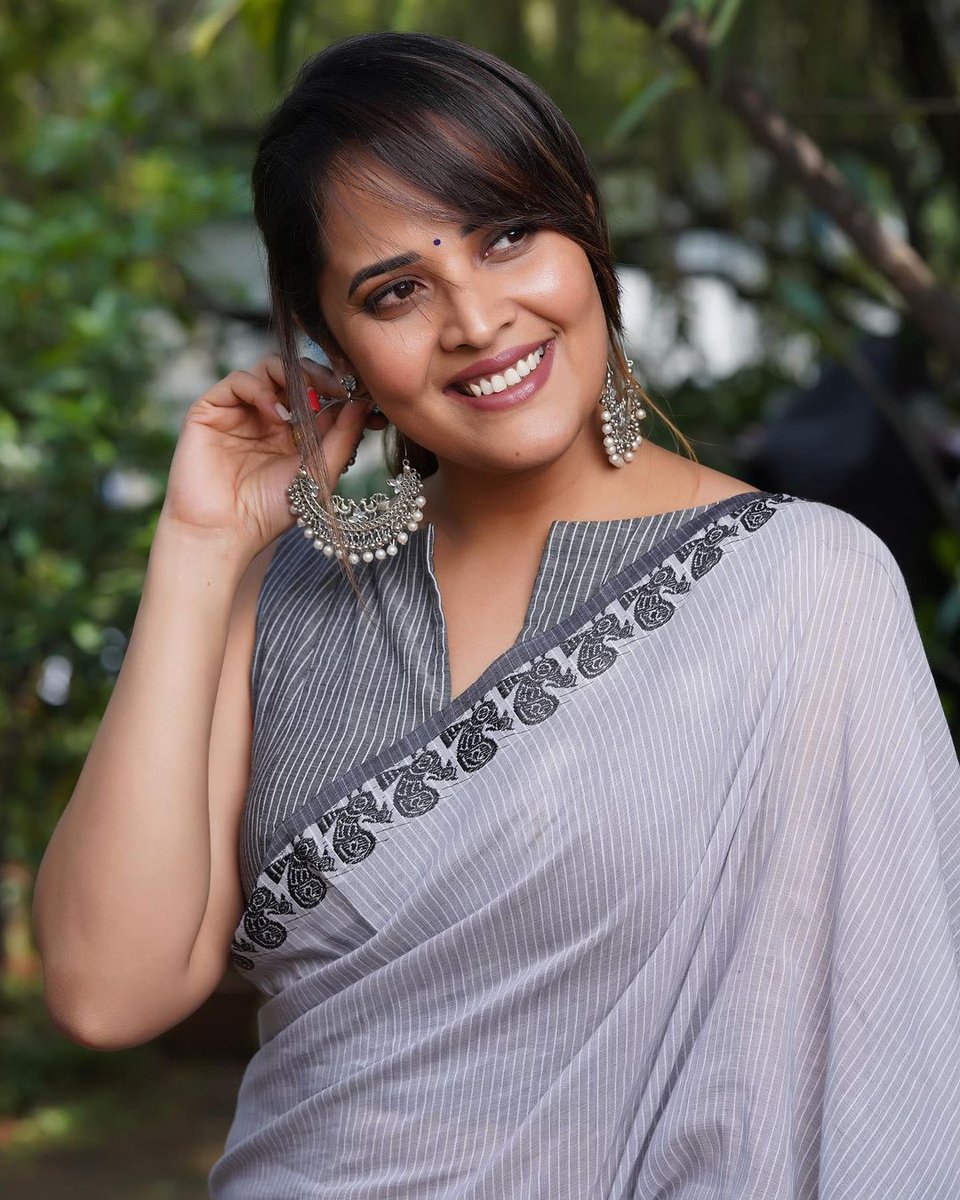 anasuya bharadwaj-updatenews360