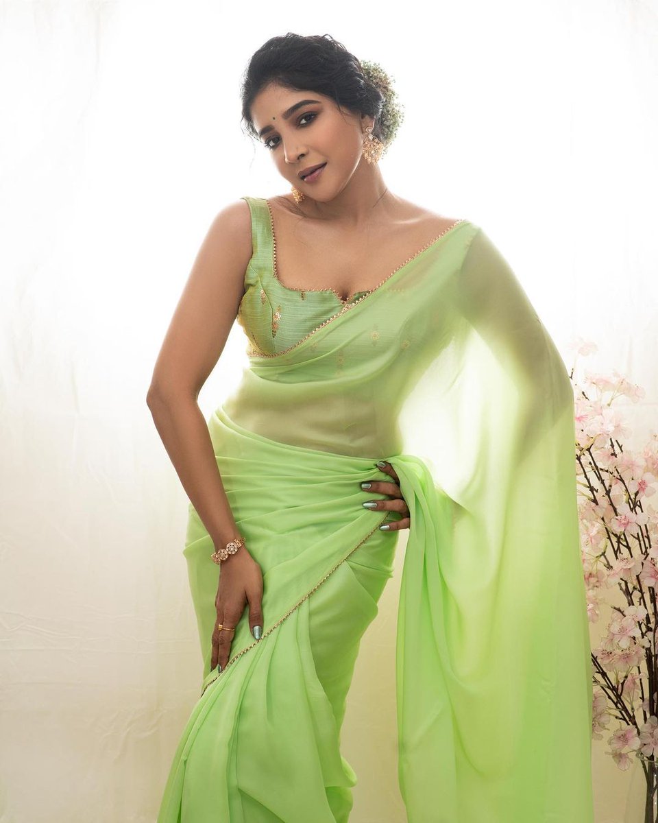 sakshi agarwal - updatenews360