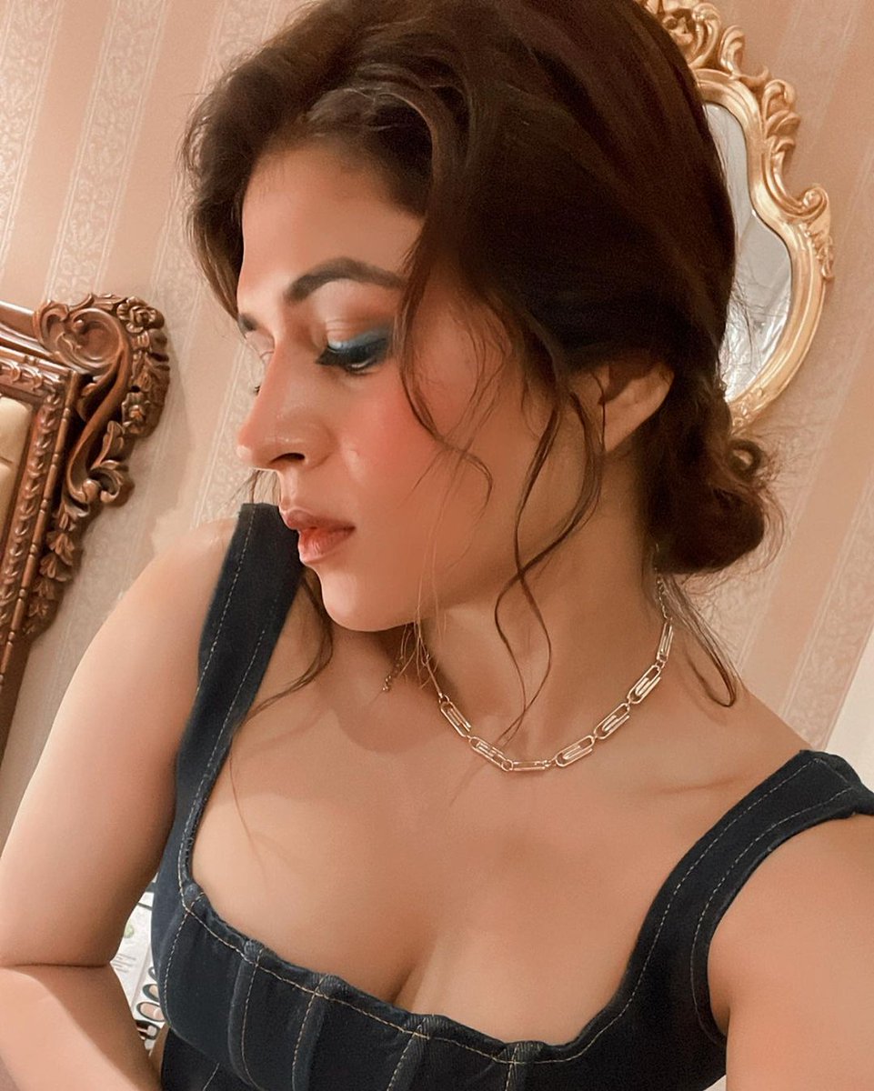 shraddha das-updatenews360