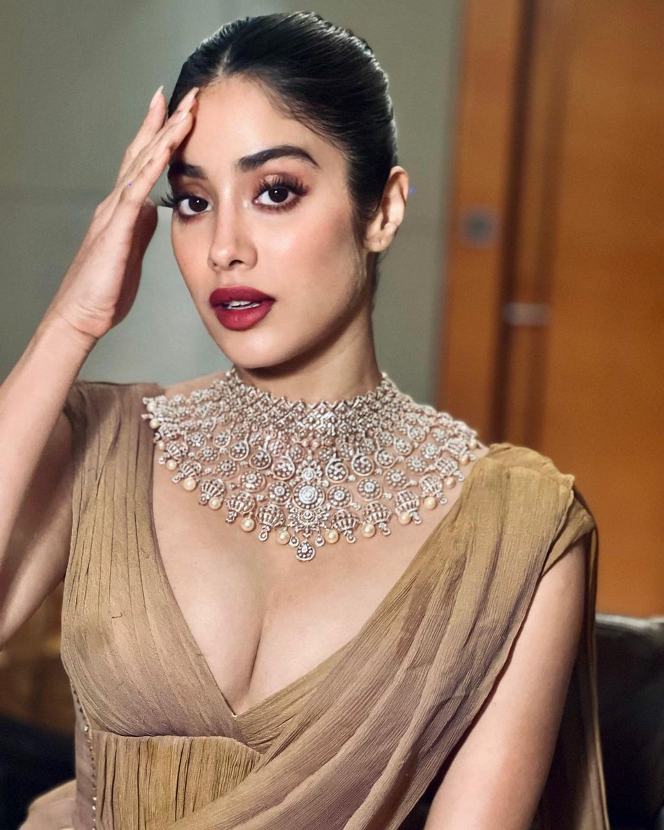 janhvi kapoor-updatenews360