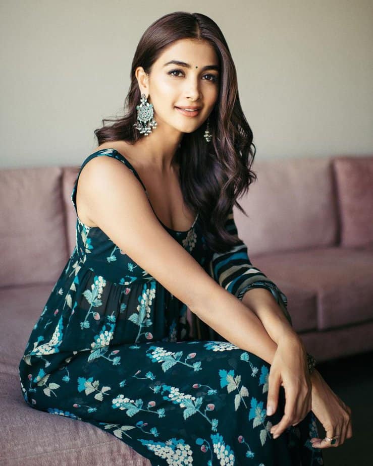 pooja hegde - updatenews360.jpg 1