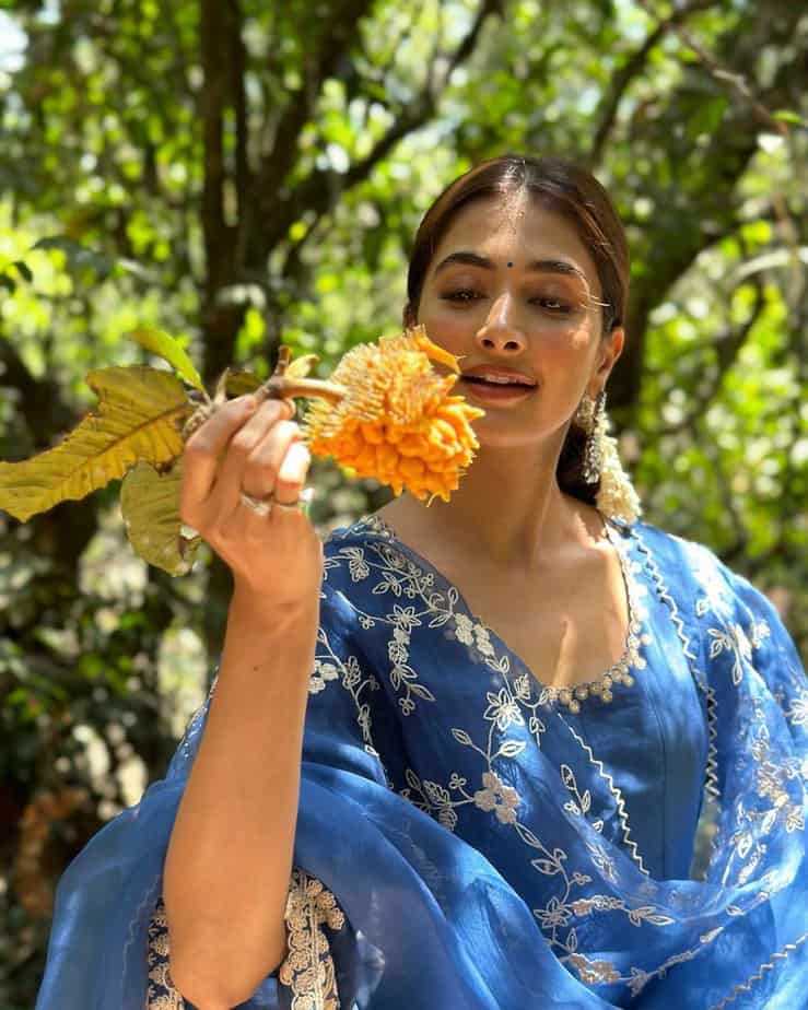 pooja hegde - updatenews360.jpg 1