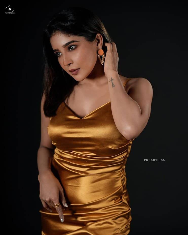 sakshi agarwal - updatenews360