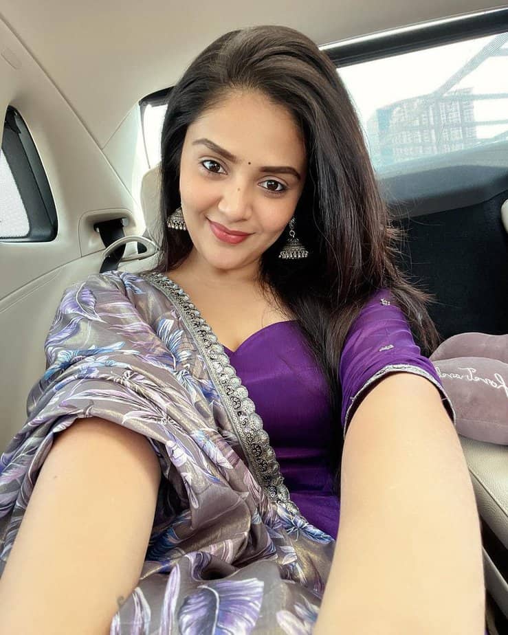 sreemukhi - updatenews360