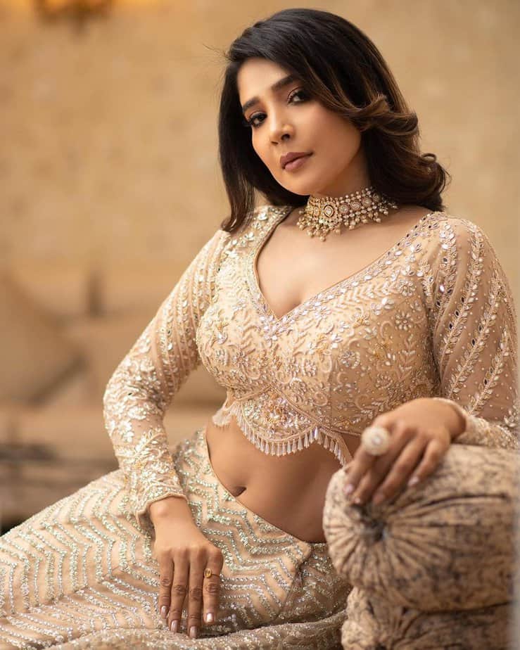 sakshi agarwal - updatenews360.jpg 2