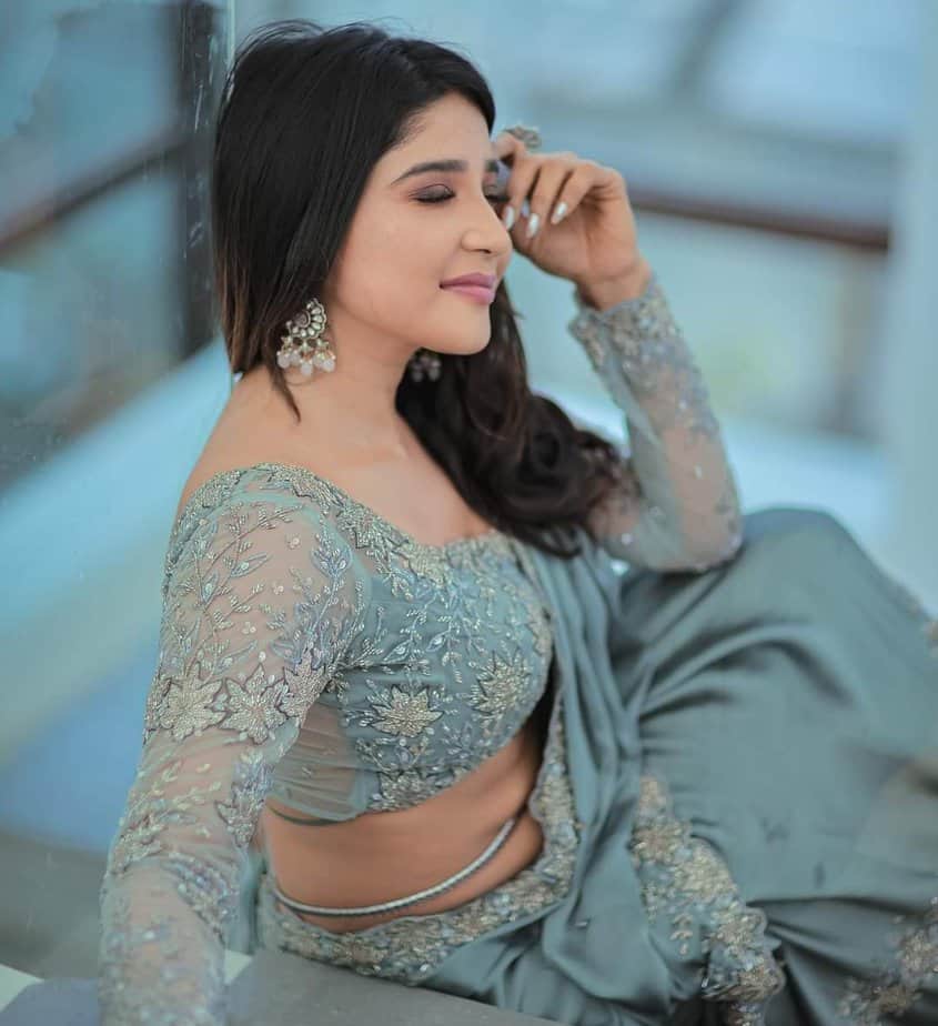 sakshi agarwal - updatenews360