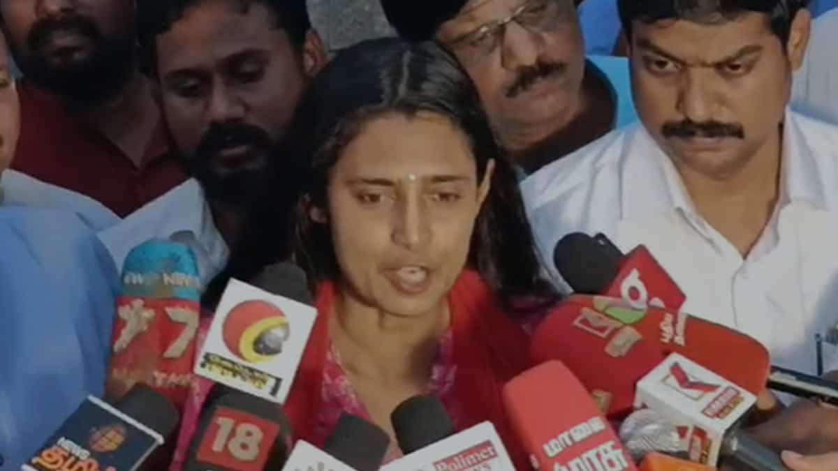 KASTHURI RELEASED FROM PUZHAL JAIL and meet press 