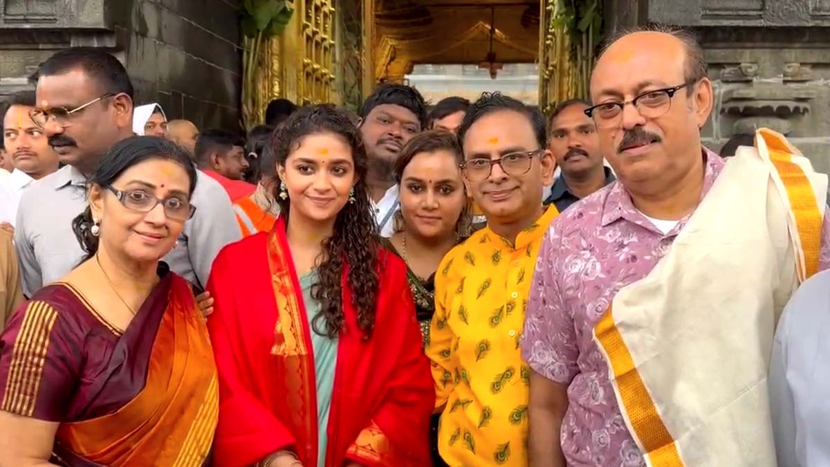 Keerthy Suresh Family Darshan in Tirumala Tirupati