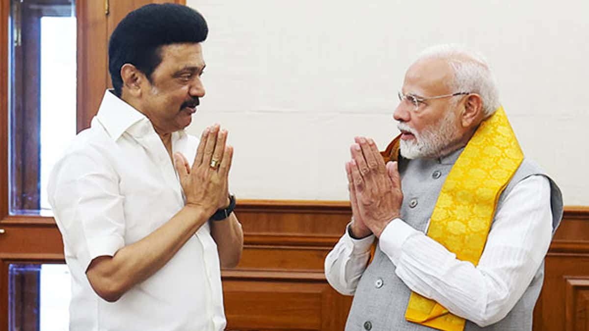 MK STALIN AND MODI UNDER ALLIANCE 