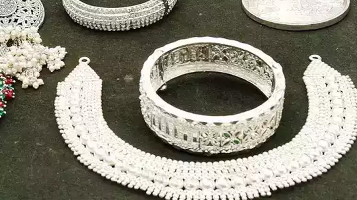 Silver bangles 