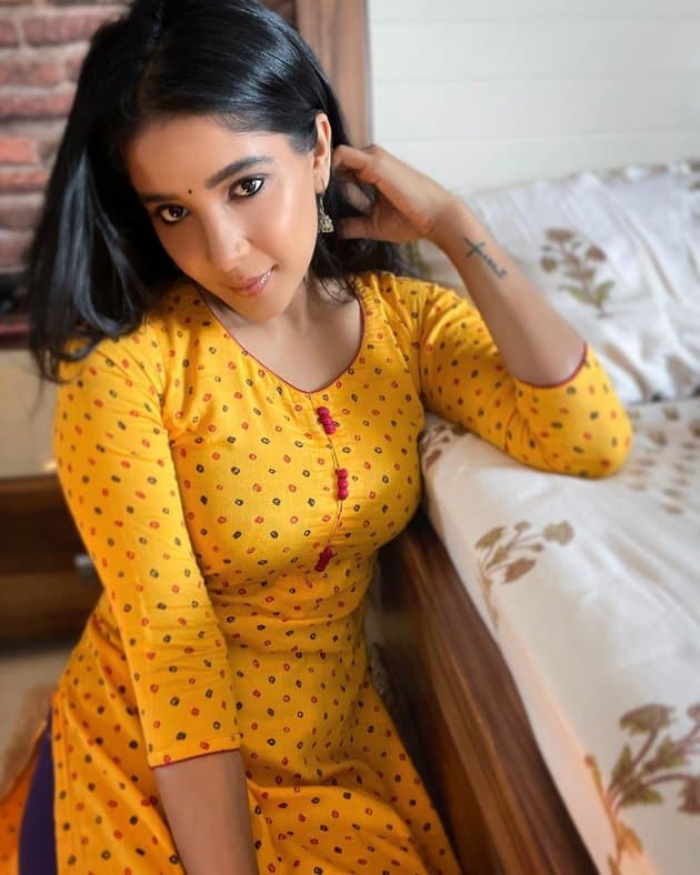 Sakshi Agarwal Latest Photos
