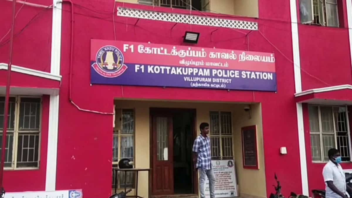 Kottakuppam police arrested four for Youth killed and throw to sea in Villupuram 