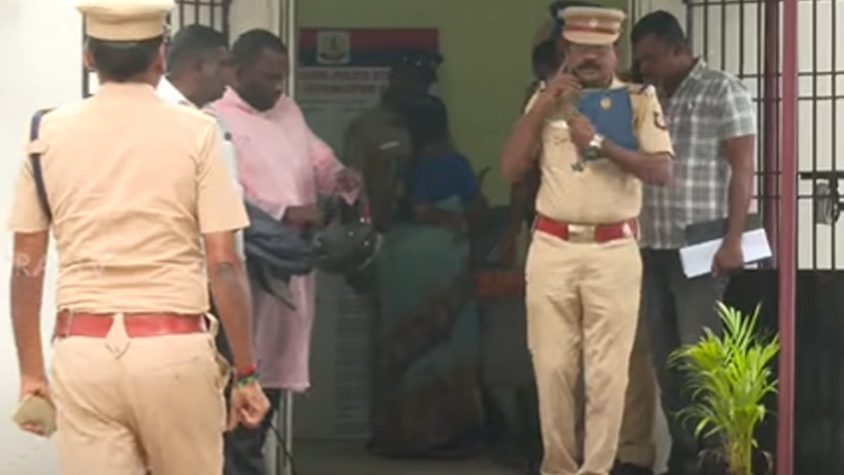 20 lakh robbery by police si and IT officers in Triplicane Chennai 