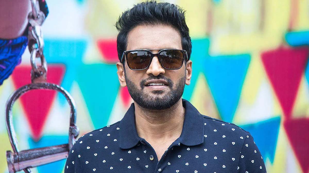 Santhanam Turns into New Avatar