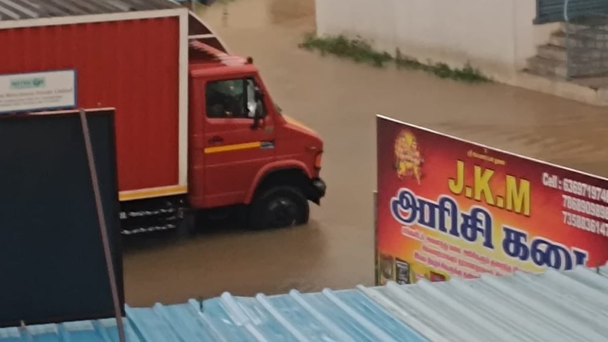 Villupuram Flood affected streets 