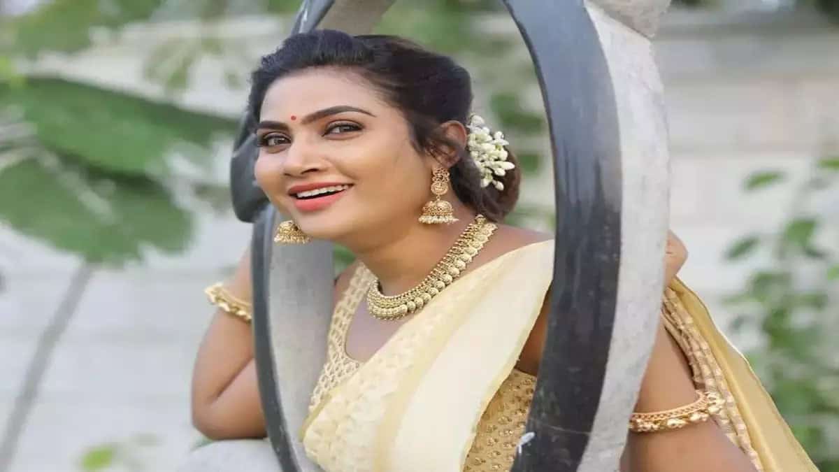 Myna Nandhini YouTube Channel
