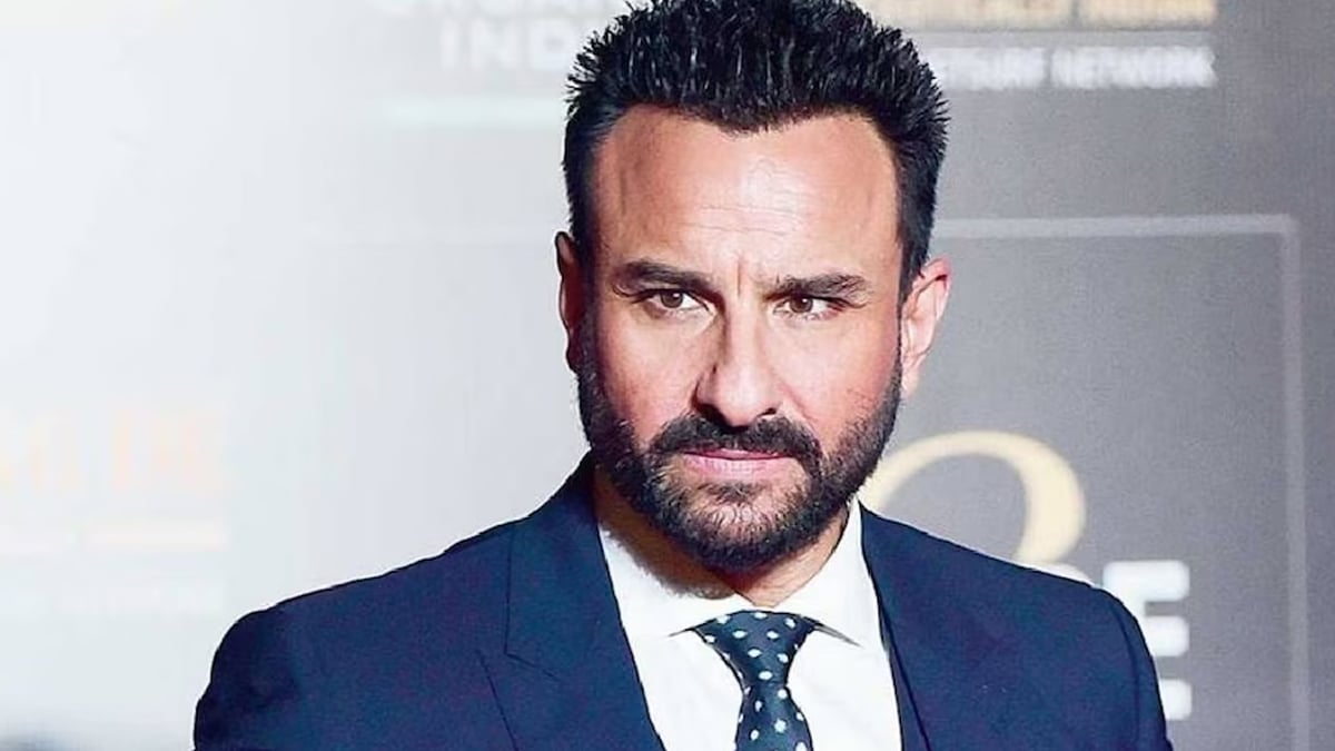 Saif Ali Khan attacked by Knife in his house at Mumbai