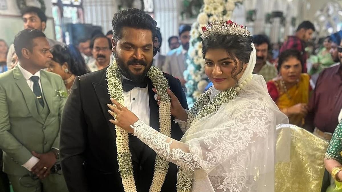 Ajay Gnanamuthu viral wedding photos
