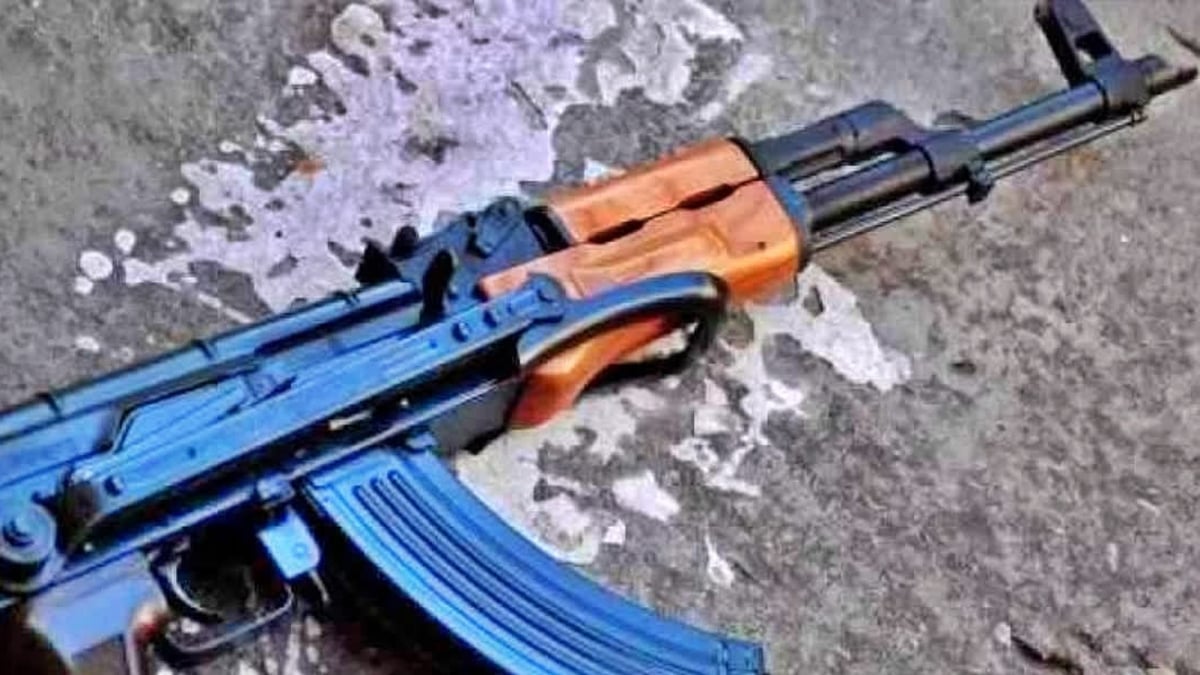 AK 47 Gun fonds in Chennai Road 