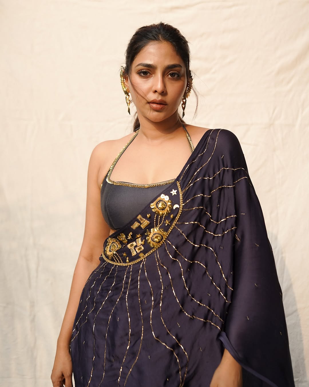 Aishwarya Lekshmi New Photos