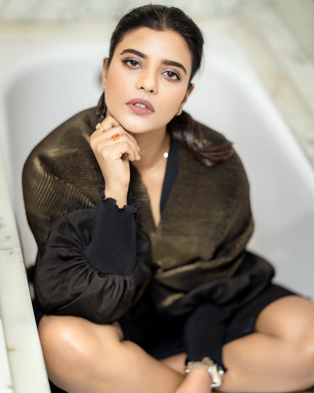 Aishwarya Rajesh Viral Photos