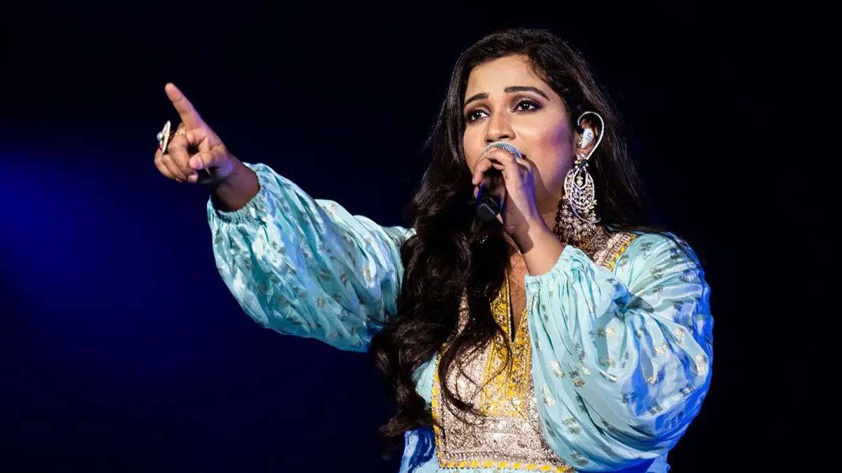 Shreya Ghoshal got uncomfortable with child singing Item song