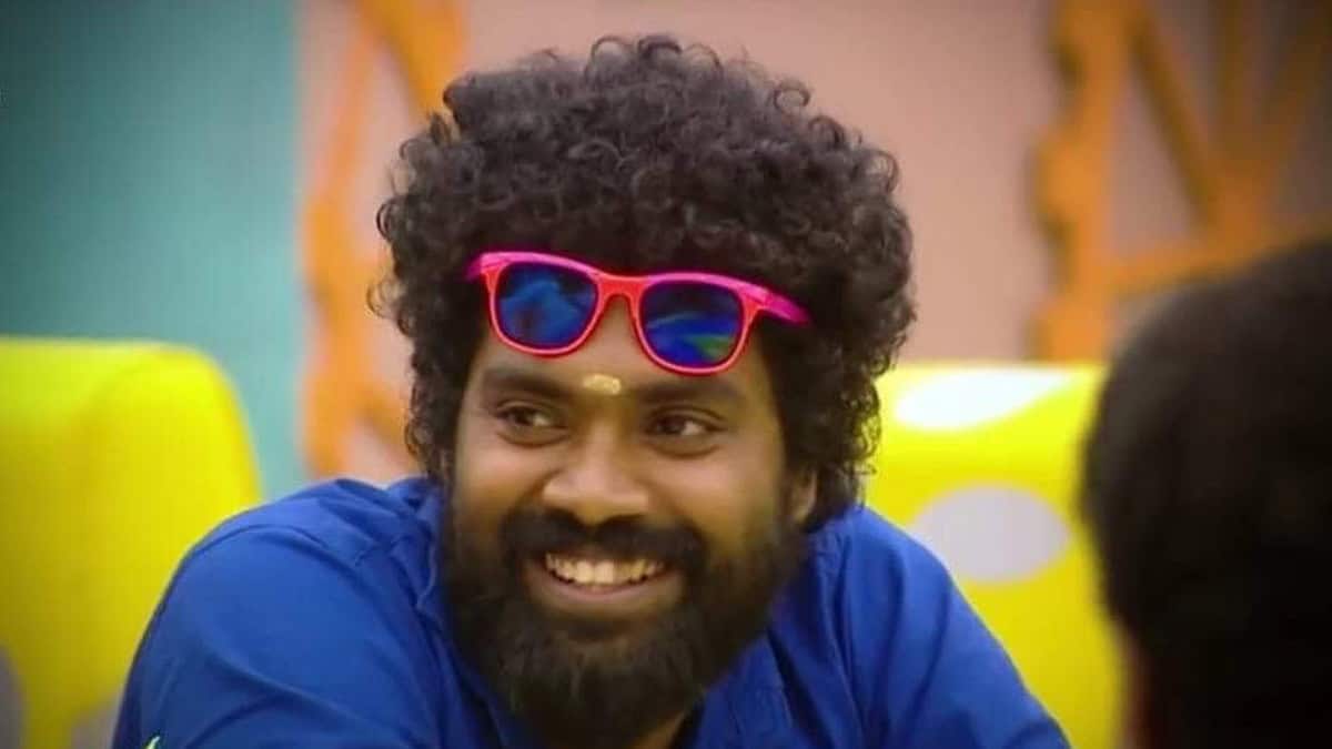 மொக்க படத்தையும் WOW-னு சொல்லுறாங்க..சோசியல் மீடியாவால் ரசிகர்கள் ஏமாற்றம்..பிரபலம் பகீர்!