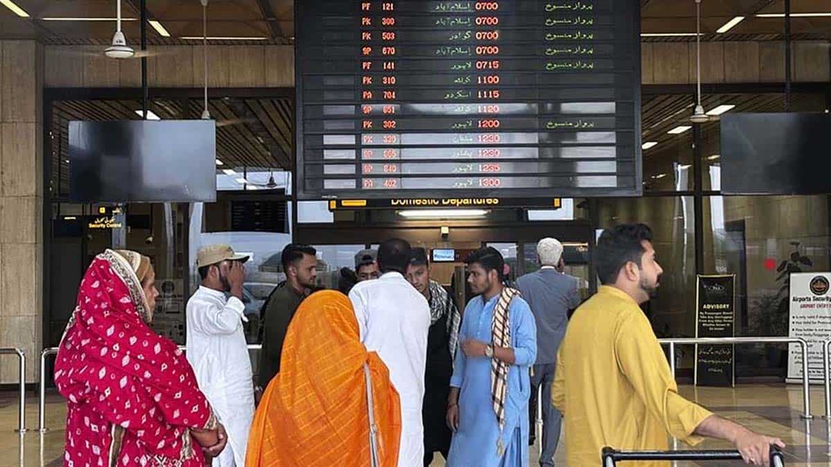 21 airports across the country to be closed until May 10th