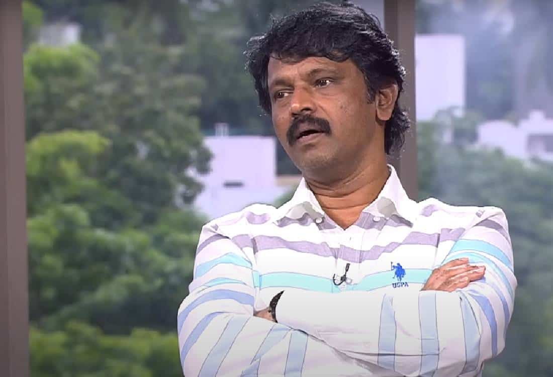 bharathiraja beat the seat in angry while watching cheran movie